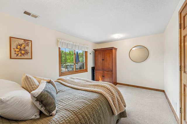 2318 Friendship Lane, Burnsville, MN 55337