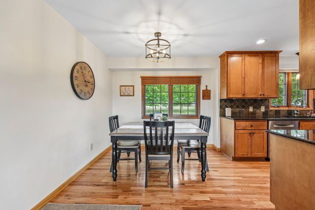 2318 Friendship Lane, Burnsville, MN 55337