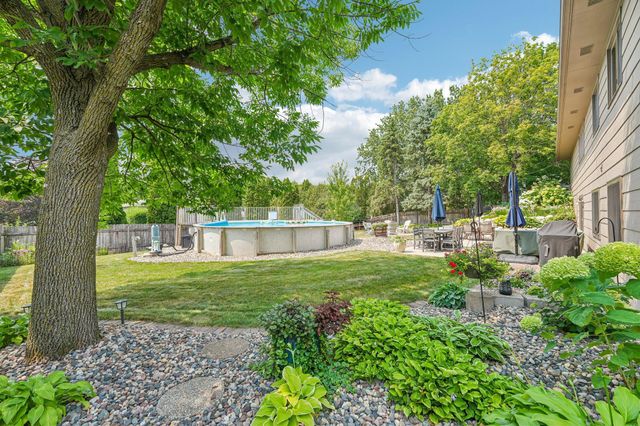 2318 Friendship Lane, Burnsville, MN 55337