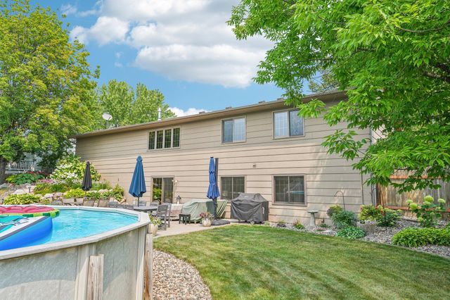 2318 Friendship Lane, Burnsville, MN 55337