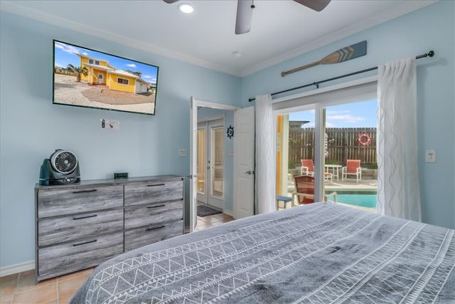 728 La Juana Ct, Port Aransas, TX 78373