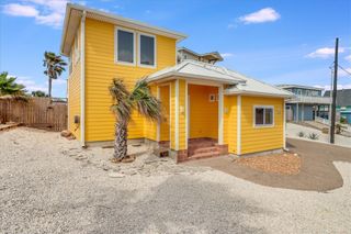 728 La Juana Ct, Port Aransas, TX 78373
