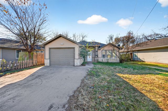 704 E Sycamore Street, Sherman, TX 75090