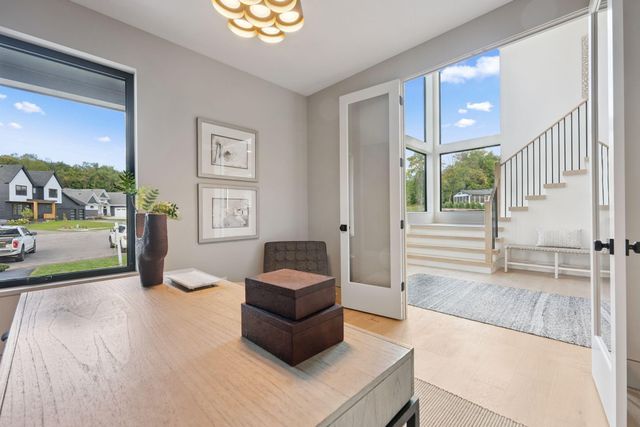 705 Ensconced Way, Chaska, MN 55318