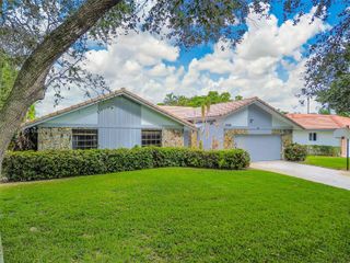 10963 NW 12th Mnr, Coral Springs, FL 33071