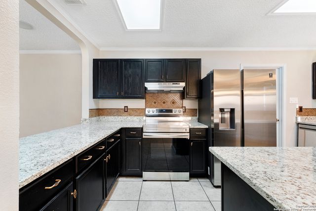 7910 chestnut barr, Converse, TX 78109