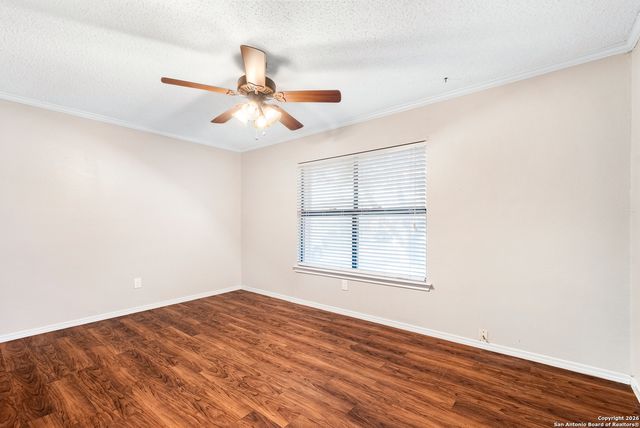 7910 chestnut barr, Converse, TX 78109