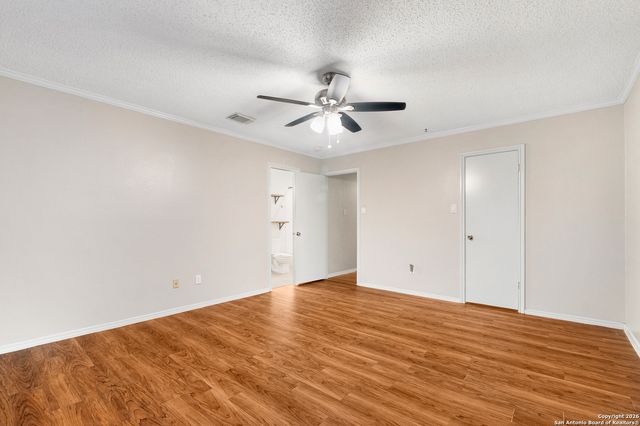 7910 chestnut barr, Converse, TX 78109