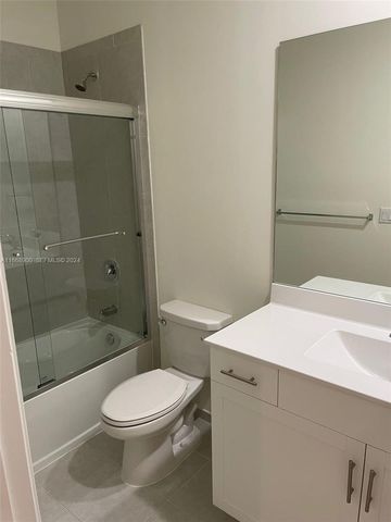 3415 W 112th Terrace, Hialeah, FL 33018