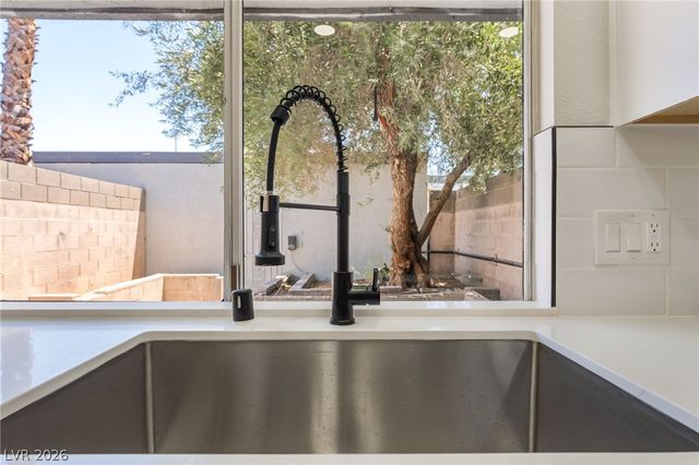 3904 Milford Place, Las Vegas, NV 89102
