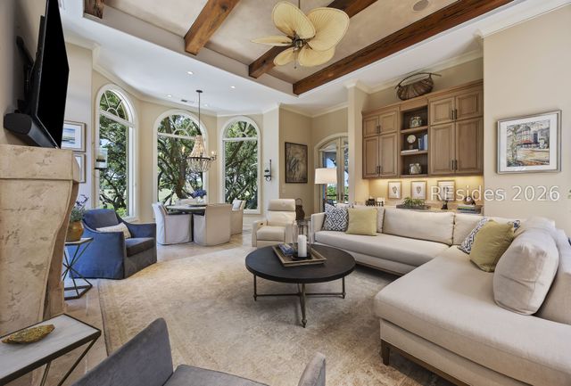 127 Fort Walker Dr, Hilton Head Island, SC 29928