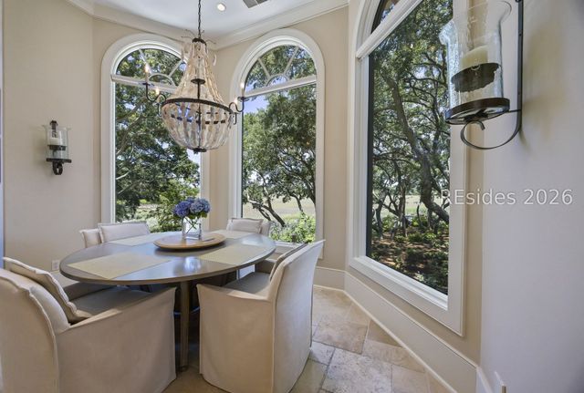 127 Fort Walker Dr, Hilton Head Island, SC 29928