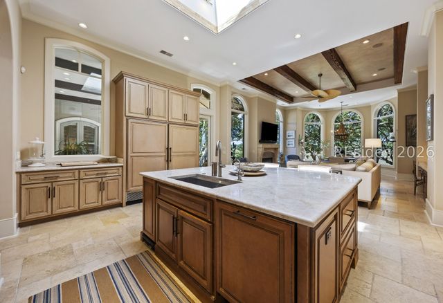 127 Fort Walker Dr, Hilton Head Island, SC 29928
