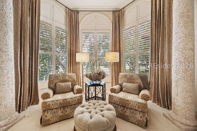 127 Fort Walker Dr, Hilton Head Island, SC 29928
