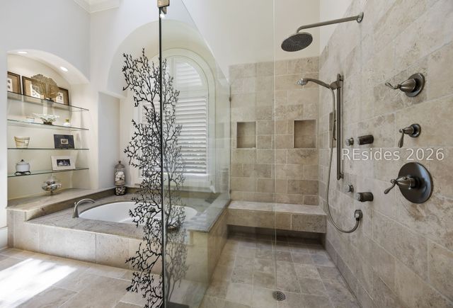 127 Fort Walker Dr, Hilton Head Island, SC 29928