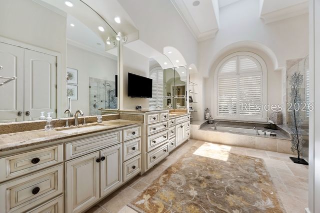 127 Fort Walker Dr, Hilton Head Island, SC 29928