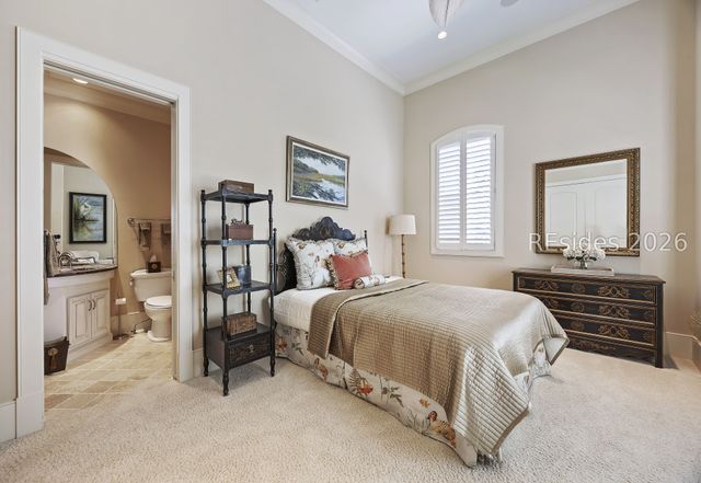 127 Fort Walker Dr, Hilton Head Island, SC 29928