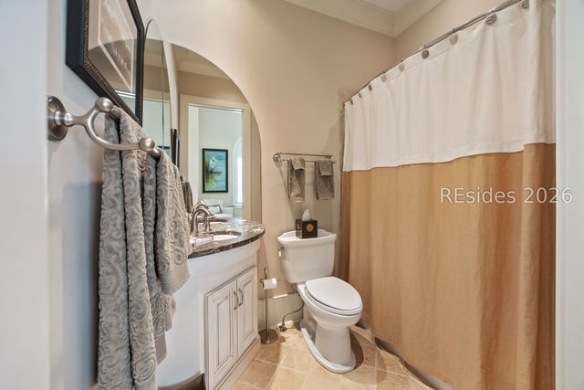 127 Fort Walker Dr, Hilton Head Island, SC 29928