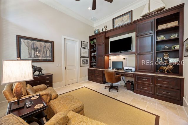 127 Fort Walker Dr, Hilton Head Island, SC 29928