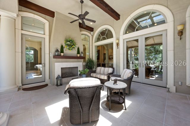 127 Fort Walker Dr, Hilton Head Island, SC 29928