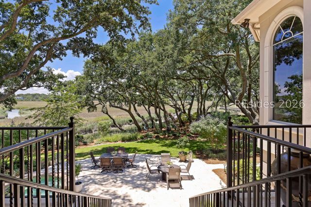 127 Fort Walker Dr, Hilton Head Island, SC 29928