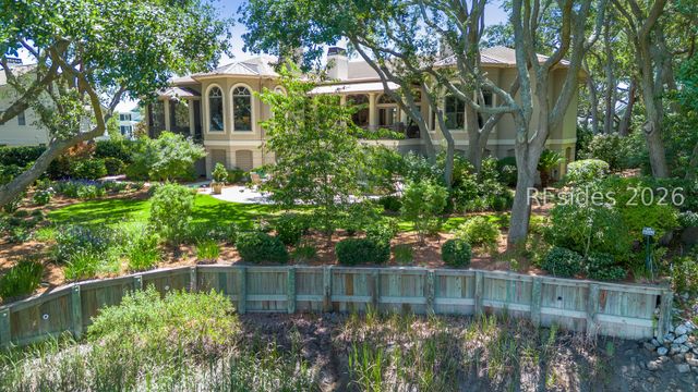127 Fort Walker Dr, Hilton Head Island, SC 29928