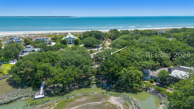 127 Fort Walker Dr, Hilton Head Island, SC 29928