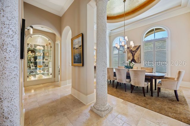 127 Fort Walker Dr, Hilton Head Island, SC 29928