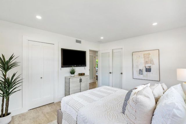 100 NW 18th Street, Delray Beach, FL 33444