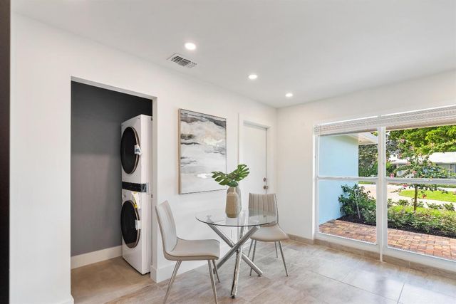 100 NW 18th Street, Delray Beach, FL 33444