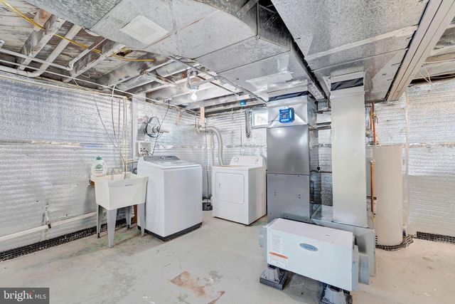 12 NEW HAMPSHIRE AVE, Cherry Hill, NJ 08002