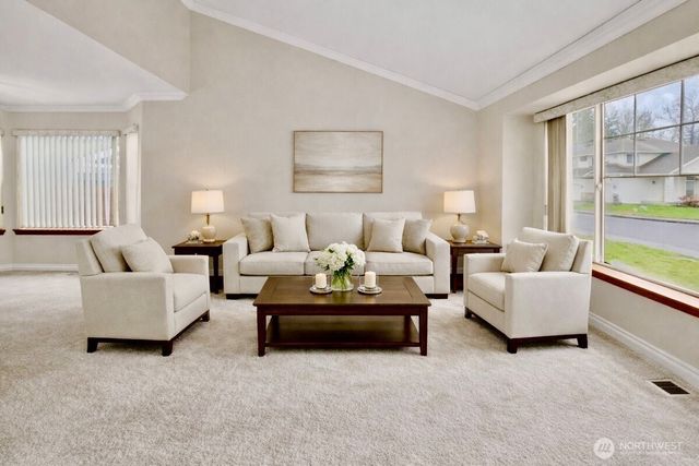 9820 S 242nd Place, Kent, WA 98030