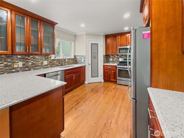 9820 S 242nd Place, Kent, WA 98030