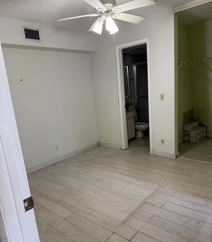 3861 Victoria Dr Drive 3861, West Palm Beach, FL 33406