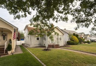 255 Rolling Street, Malverne, NY 11565