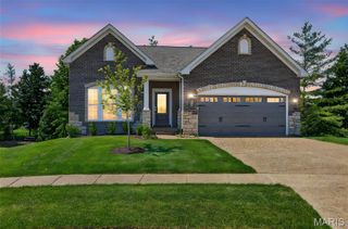 104 Quail Bluff Court, Wentzville, MO 63385