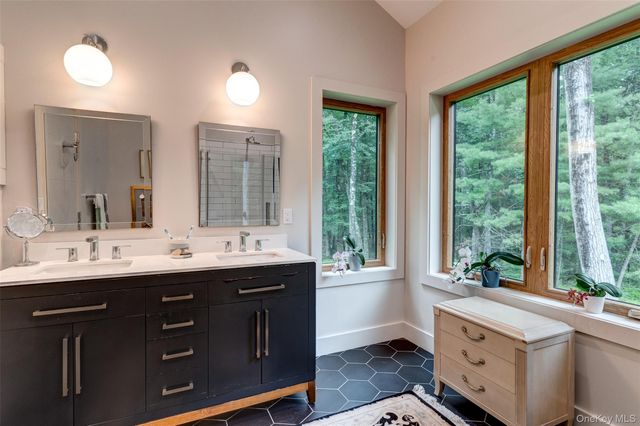 116 Francis Drive, Narrowsburg, NY 12764