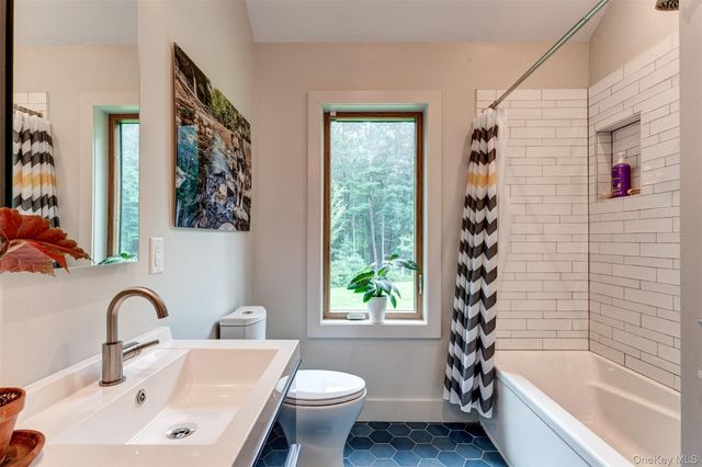 116 Francis Drive, Narrowsburg, NY 12764