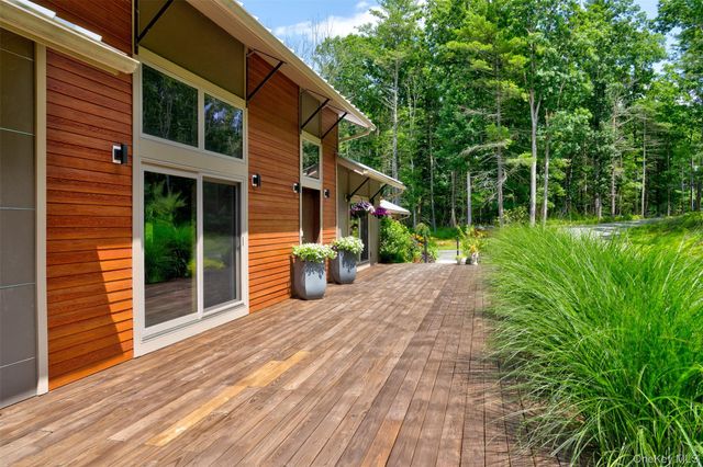 116 Francis Drive, Narrowsburg, NY 12764