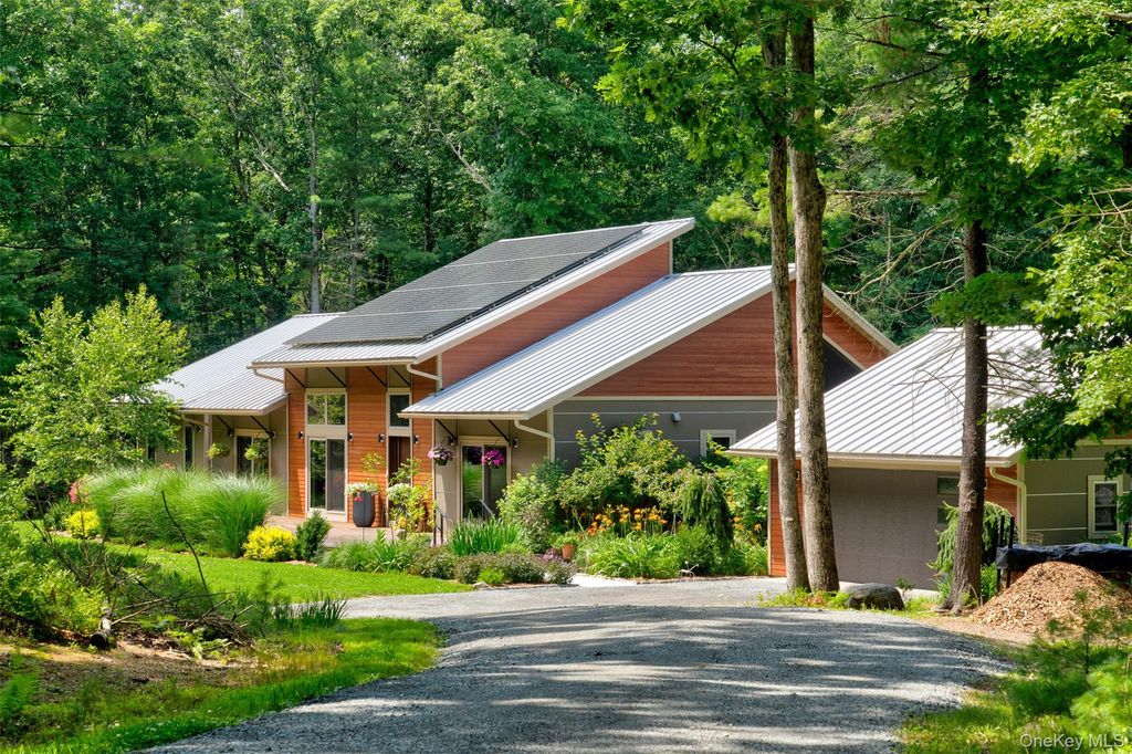 116 Francis Drive, Narrowsburg, NY 12764