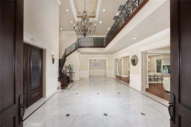 1201 S 10th Avenue, Arcadia, CA 91006