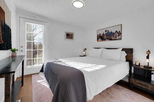 1956 Vanzant Bend Rd, Belvidere, TN 37306