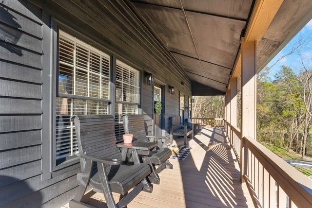 1956 Vanzant Bend Rd, Belvidere, TN 37306