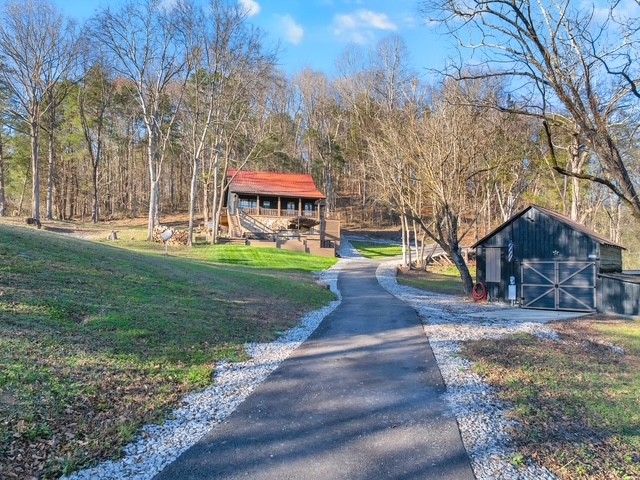 1956 Vanzant Bend Rd, Belvidere, TN 37306