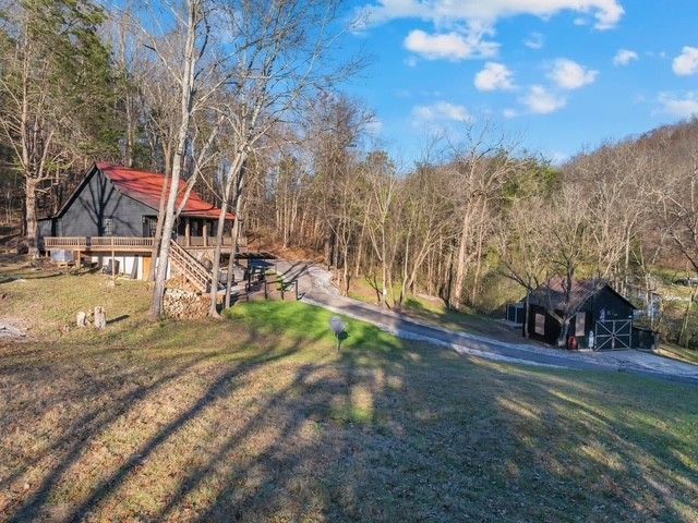 1956 Vanzant Bend Rd, Belvidere, TN 37306