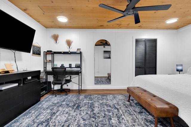 1956 Vanzant Bend Rd, Belvidere, TN 37306