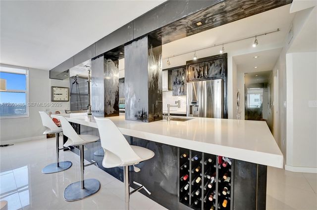 2751 S Ocean Drive 908S, Hollywood, FL 33019