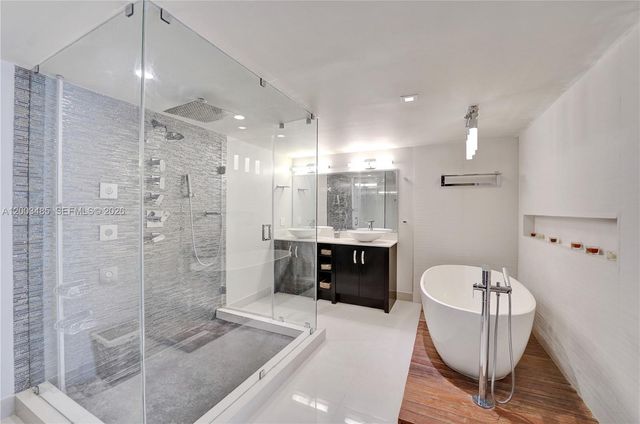 2751 S Ocean Drive 908S, Hollywood, FL 33019