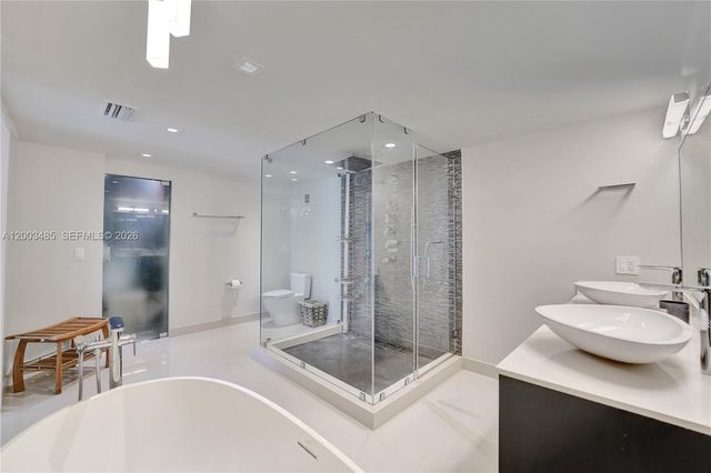 2751 S Ocean Drive 908S, Hollywood, FL 33019