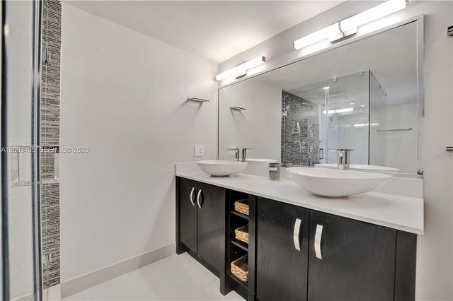 2751 S Ocean Drive 908S, Hollywood, FL 33019